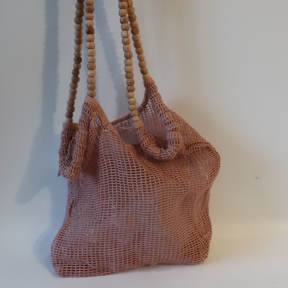 NWT Womens Z&L Rose Pink Natural Wood Bead Handles Mesh Fishnet Handbag *